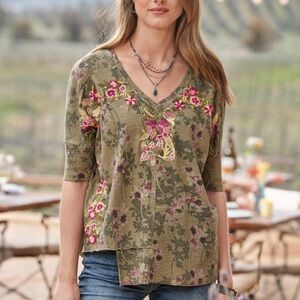 Sundance Green Boho Floral Embroidered Top 100% Cotton Medium V neck Sz M